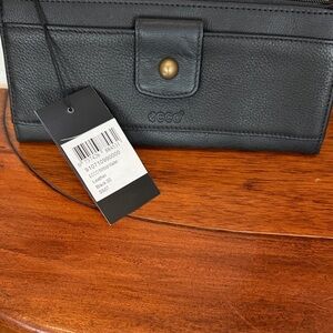 Ecco Black Leather Billfold Wallet